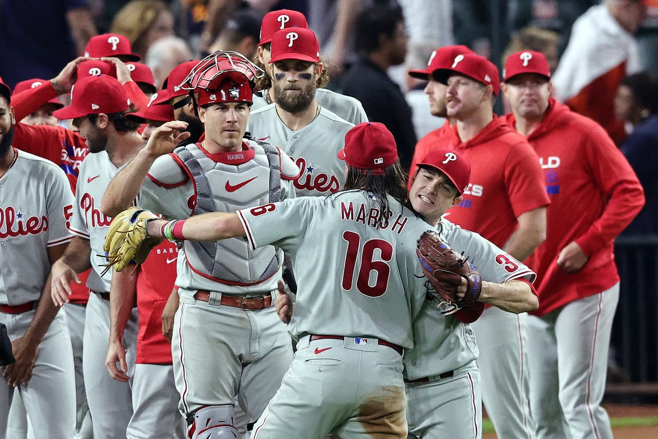 Lo harán todo de nuevo el sábado por la noche para el
<a href="https://www.univision.com/local/philadelphia-wuvp/peloteros-phillies-jugaran-clasico-de-otono-serie-mundial">Juego 2</a>.