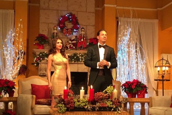 Trabajando o en casa con familia y amigos, los famosos de Univision se la pasaron de lo mejor despidiendo el 2014. ¡A celebrar, como debe ser!