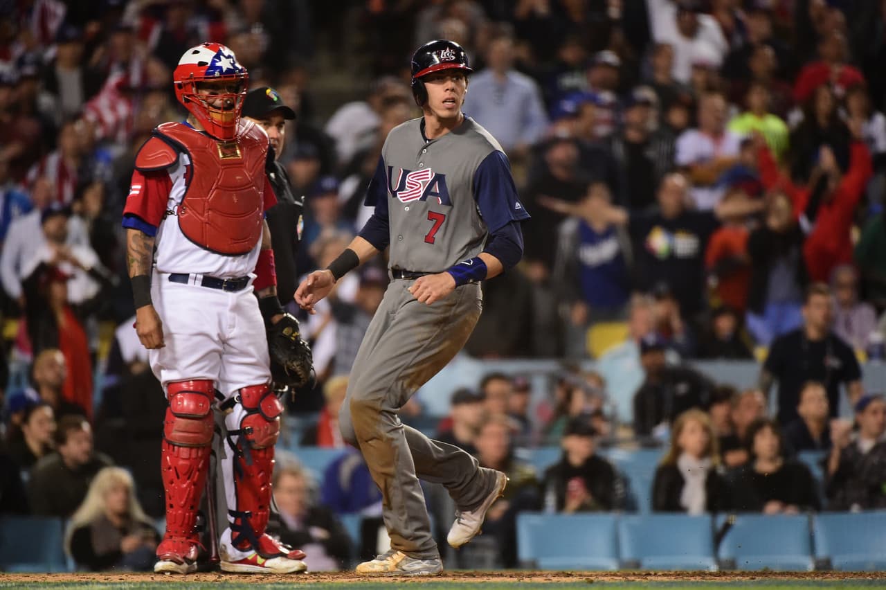 Yelich anotó la cuarta carrera para su equipo tras un sencillo remolcador de Andrew McCutchen.