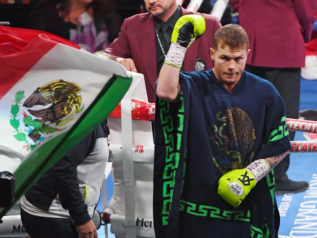 Canelo espera que él y Checo triunfen por México este fin de semana