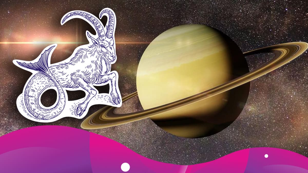 <b><i>Noticiero astrológico: la Luna está en Escorpión en conjunción con el Sol, es el día y noche del novilunio de noviembre, la Luna nueva. Los planetas Venus, en Libra, Urano en Aries y Neptuno en Piscis siguen retrógrados. Tu regente, el planeta Saturno está directo en tu signo, además el planetoide Plutón también transita por tu signo, directo.</i></b>