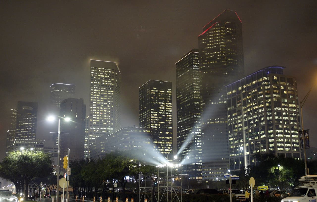 La segunda cohorte incluye a las poblaciones prioritarias bajo ACCESS,
<b> un modelo de prestación de servicios de red de seguridad coordinado y centrado en el cliente administrado por Harris County Public Health</b>.