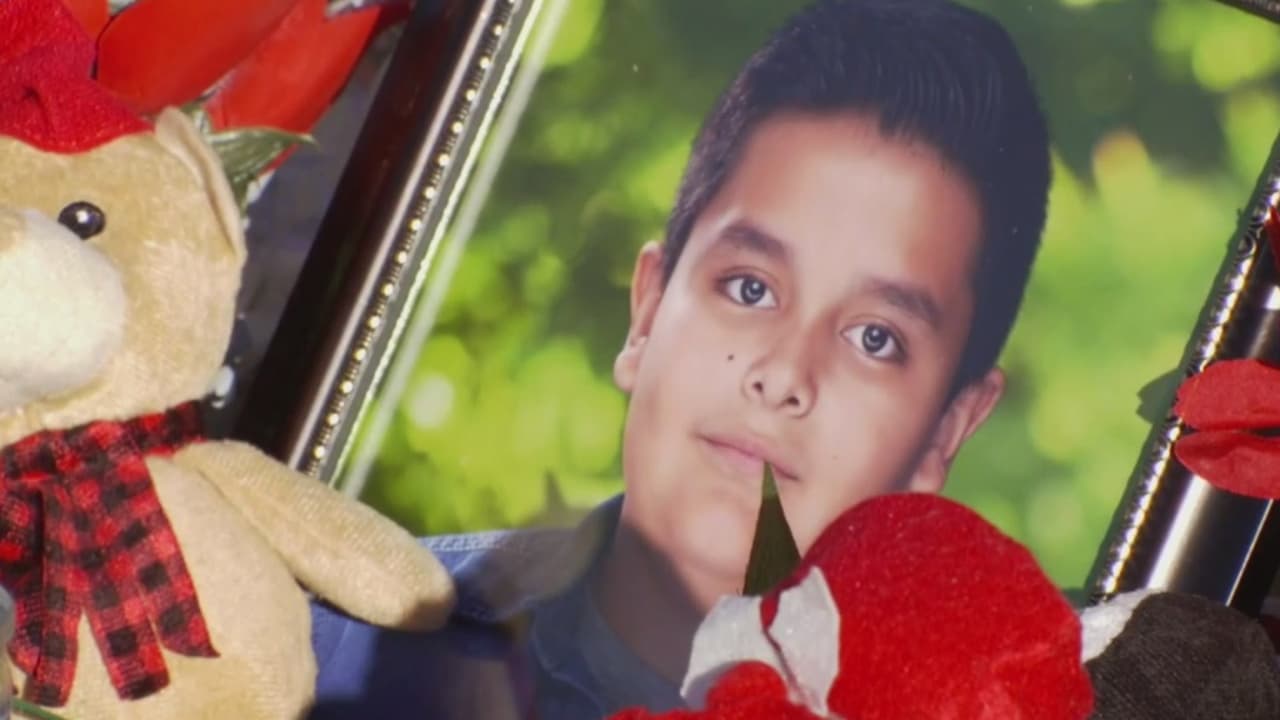 "Él es nuestro pequeño héroe": hermano del niño hispano de 12 años que murió atropellado
