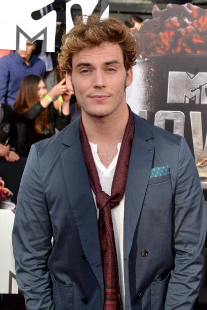 Sam Claflin de la saga de "The Hunger Games". Mira aquí los videos más chismosos.