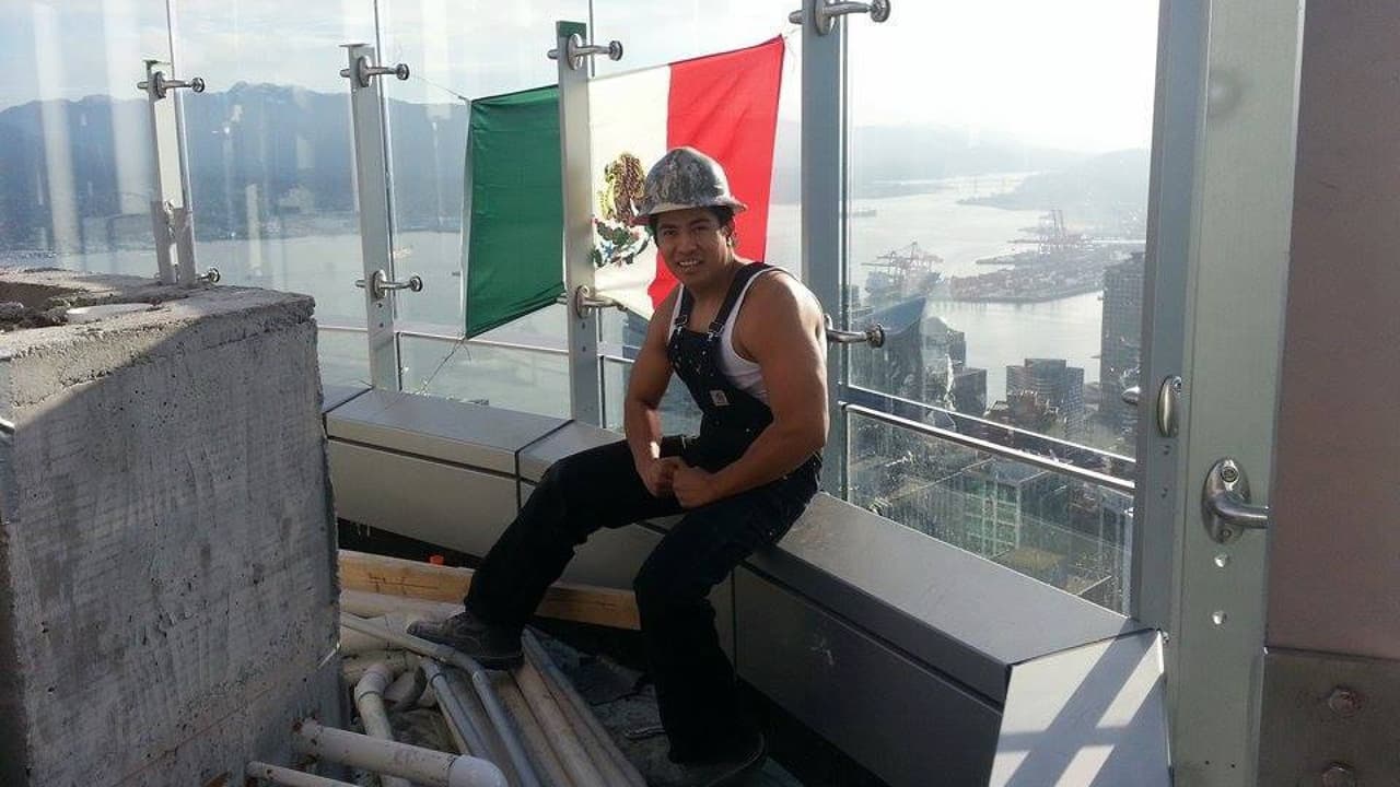 Cómo hizo este mexicano para poner su bandera en una torre de Trump en Canadá