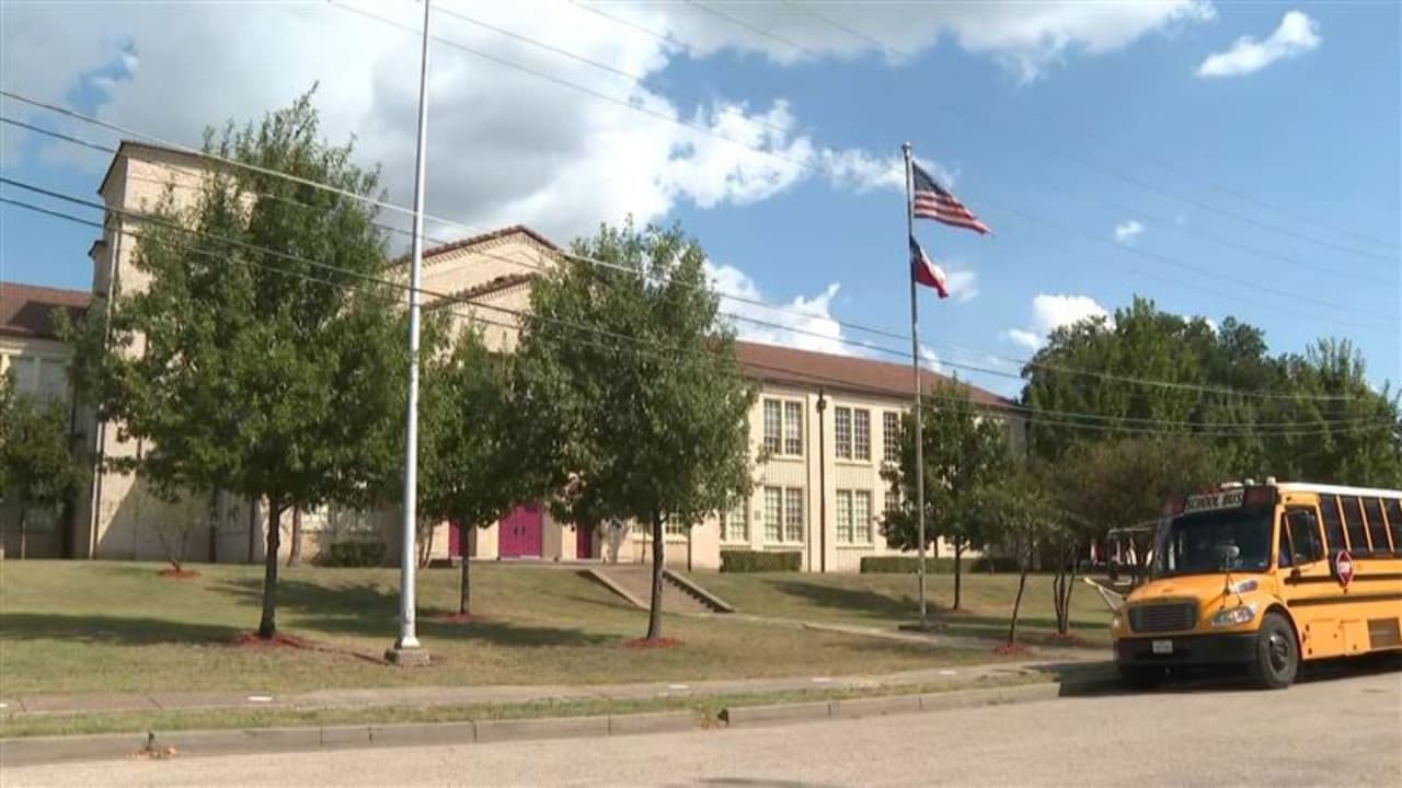 Un adolescente, estudiante de Dallas ISD, muere atropellado en un incidente