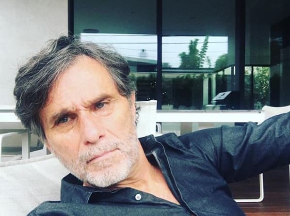 Agregó que piensa que hay otras formas de convivir con las personas que se han ido y que "
<b>son tan fuertes y mágicas espiritualmente que las vives intensamente</b>".