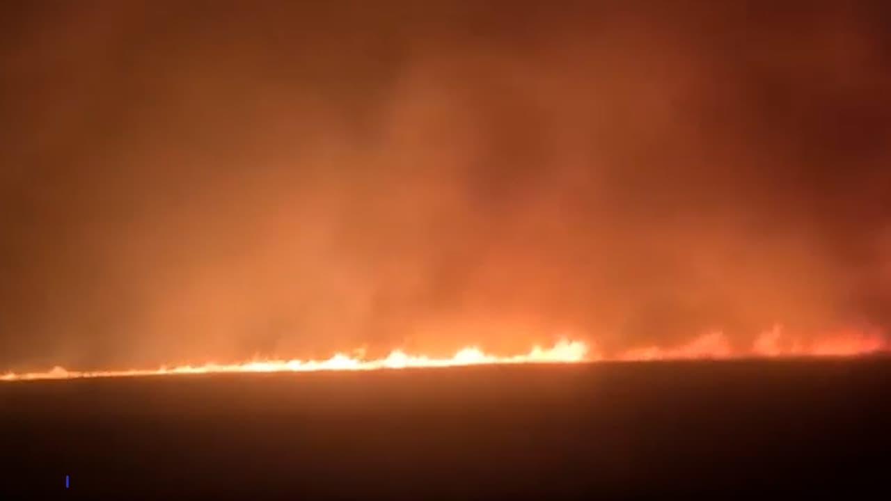 Múltiples incendios tuvieron un “crecimiento explosivo” por los fuertes vientos en Colorado