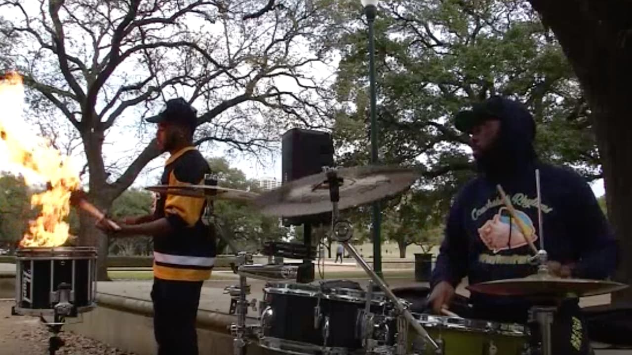 La isla ofrece muchas actividades, algunas de ellas son gratis y para toda la familia, como conciertos en el parque.