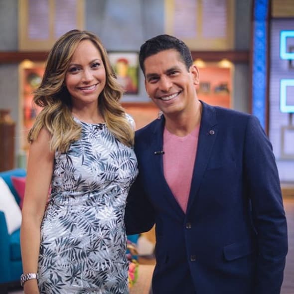 Ismael Cala coincidió con Satcha a su regreso. (Septiembre 6, 2016)