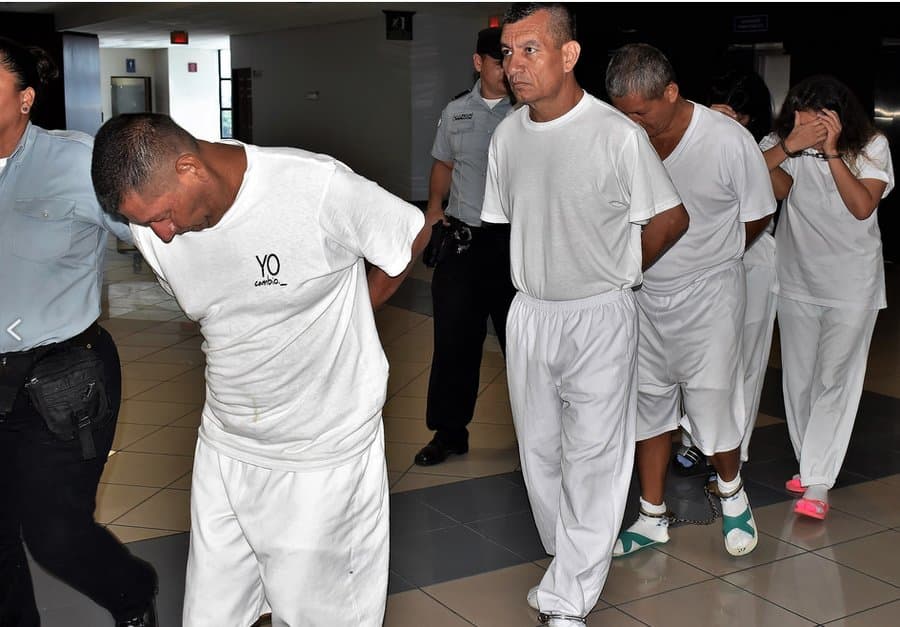 Histórico juicio a la MS-13: condenan a más de 60 años de cárcel a jefes de la Mara en El Salvador