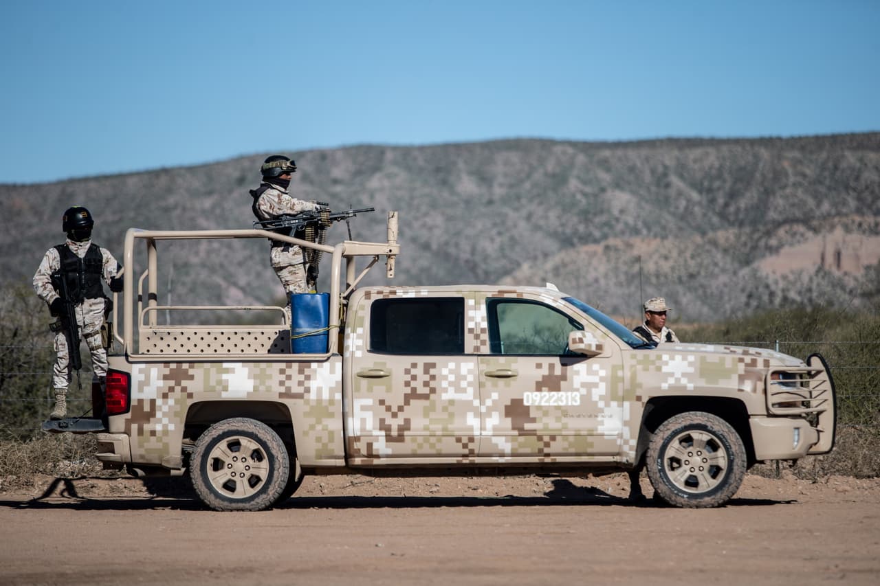 Autoridades mexicanas hallan 315 kilos de metanfetamina en bultos de fertilizante Sonora