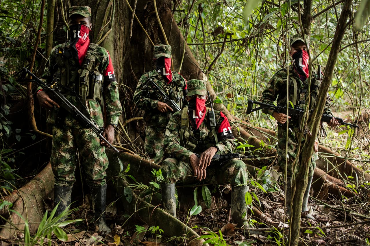 Colombia aplaza hasta enero las negociaciones para iniciar el diálogo de paz con el ELN
