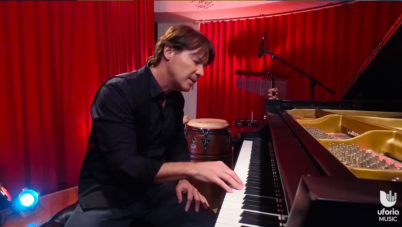 Aprende a tocar 'Somos novios' en piano