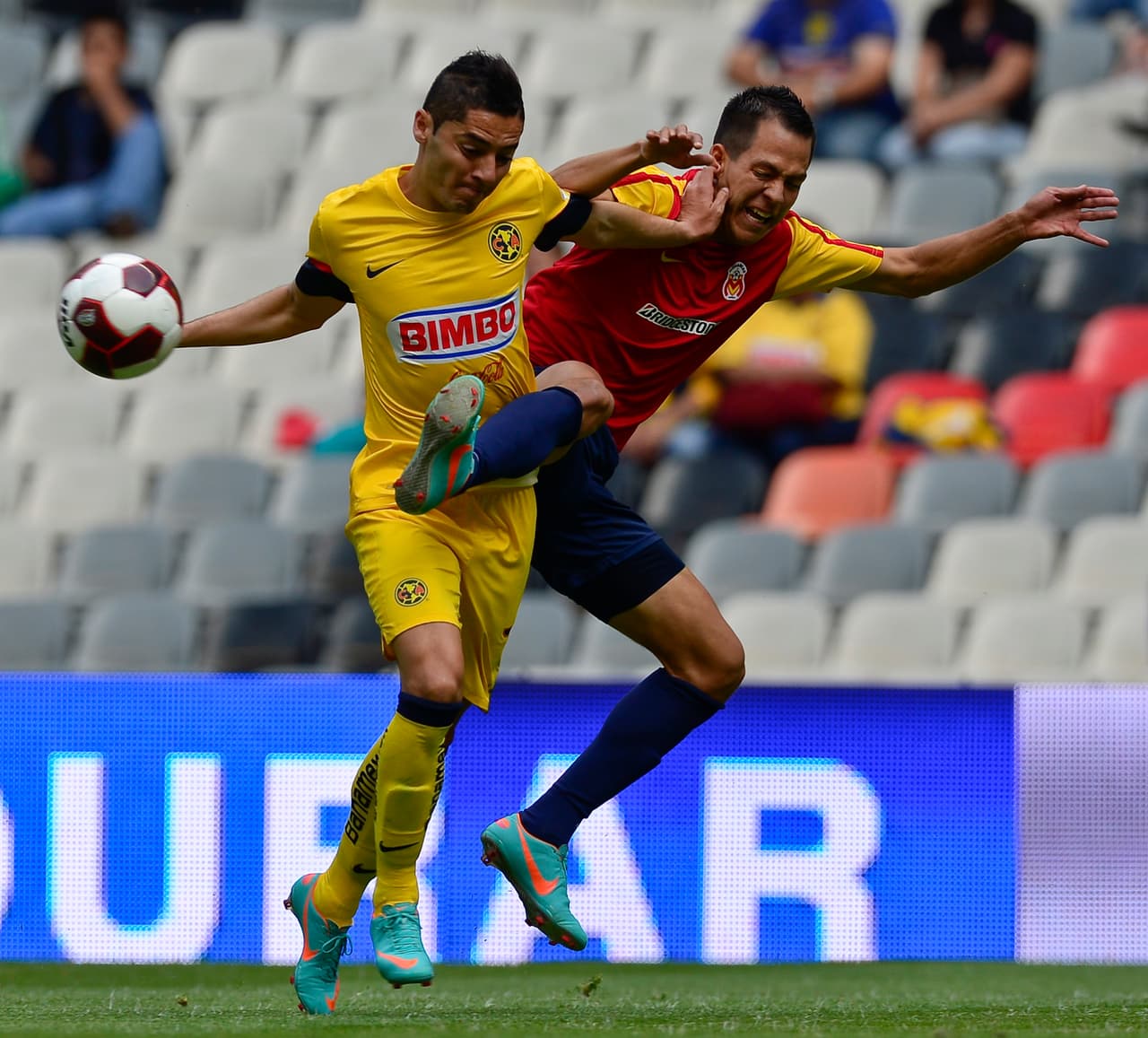 En 2012, Cárdenas llegó al América, en donde estuvo un año y marcó dos goles sin tener mayor impacto en las Águilas. De ahí saldría a Monarcas.