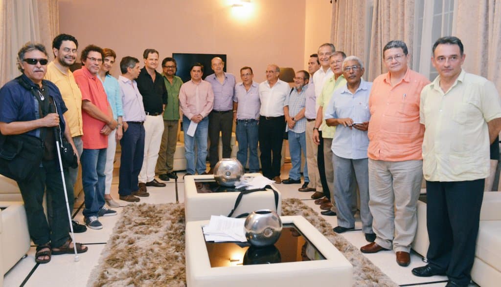 Las mujeres que no salieron en la foto de la paz en Colombia