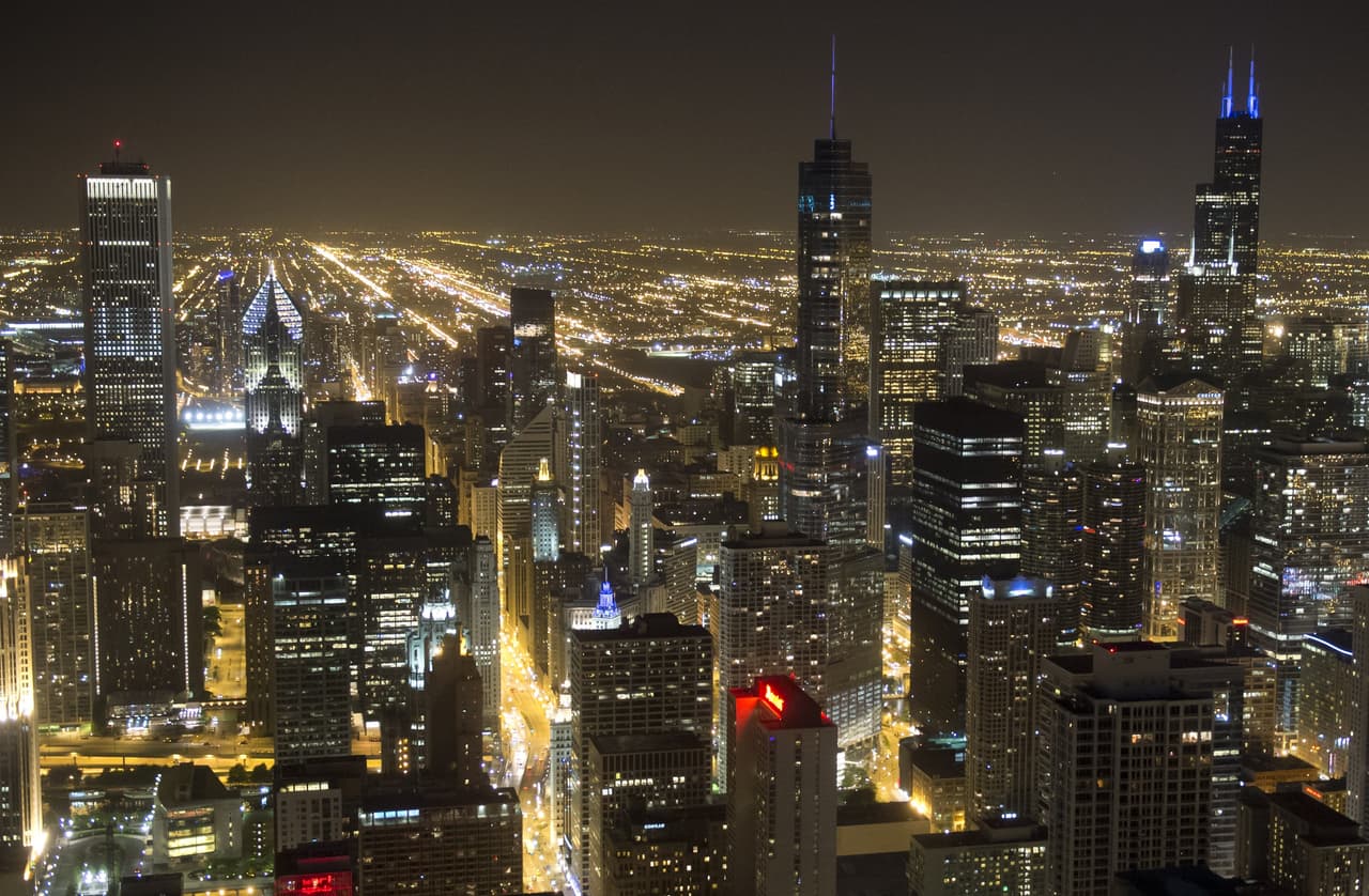 "Boo with View" en el John Hancock este viernes 30 de octubre. Disfruta de una vista espectacular en el piso número 94 de uno de los edificios más emblemáticos de Chicago y de una gran fiesta de Halloween de las 7 pm a las 11 pm. Boletos de $19 a $26 dólares.