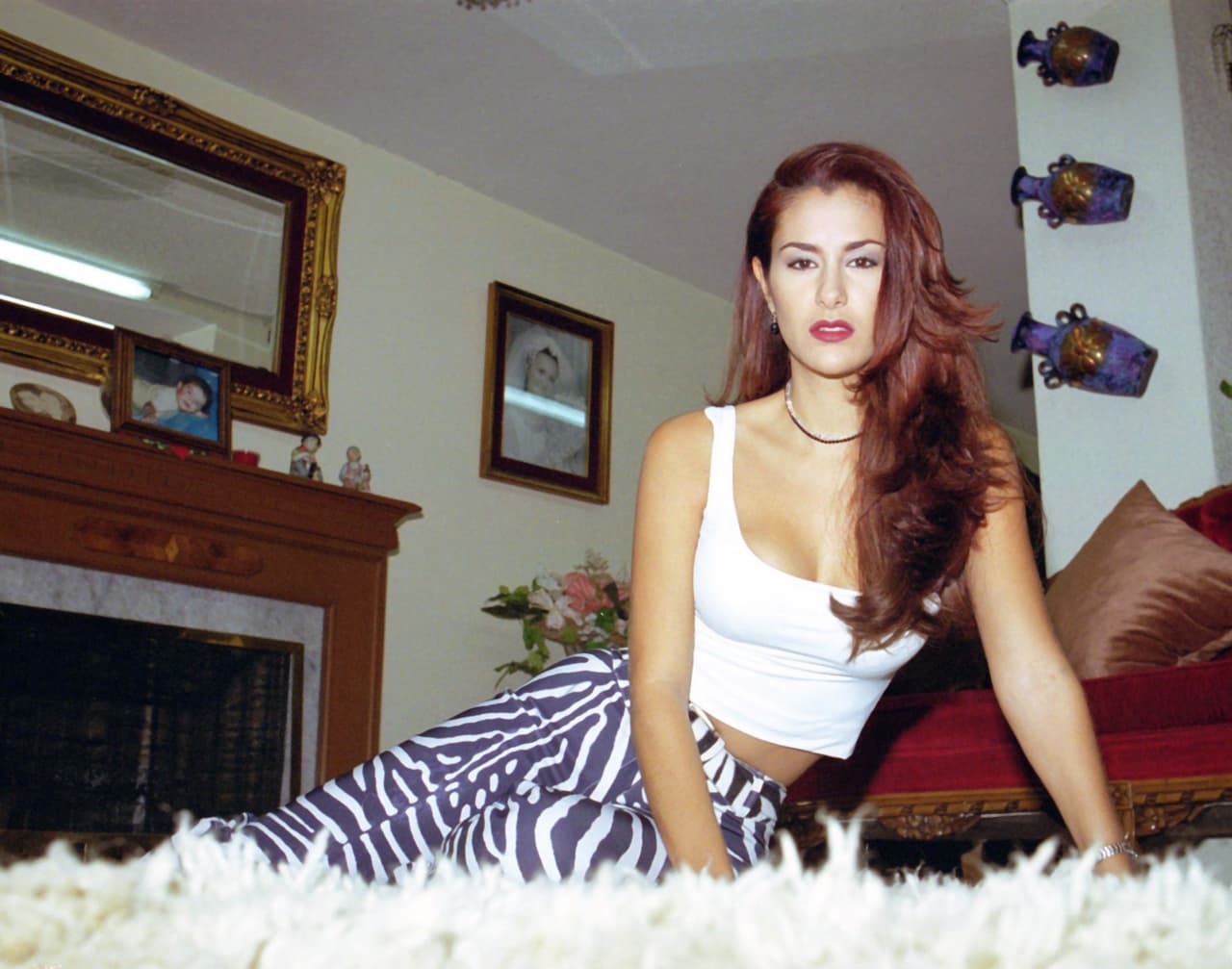 Adora posar para las cámaras.