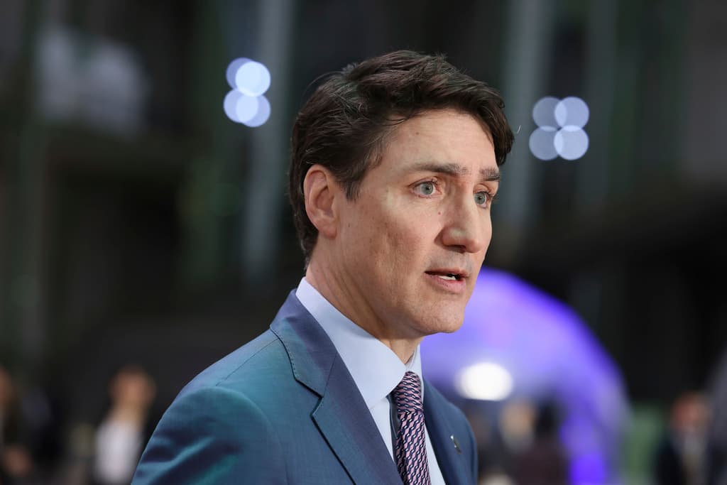El primer ministro canadiense Justin Trudeau a su llegada este martes al Grand Palais en donde se celebra la cumbre sobre Inteligencia Artificial en París.