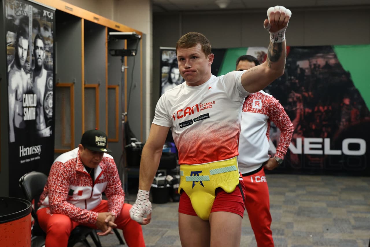 Así se preparaban previo al pleito por los cinturones del WBC y WBA en el Alamodome.