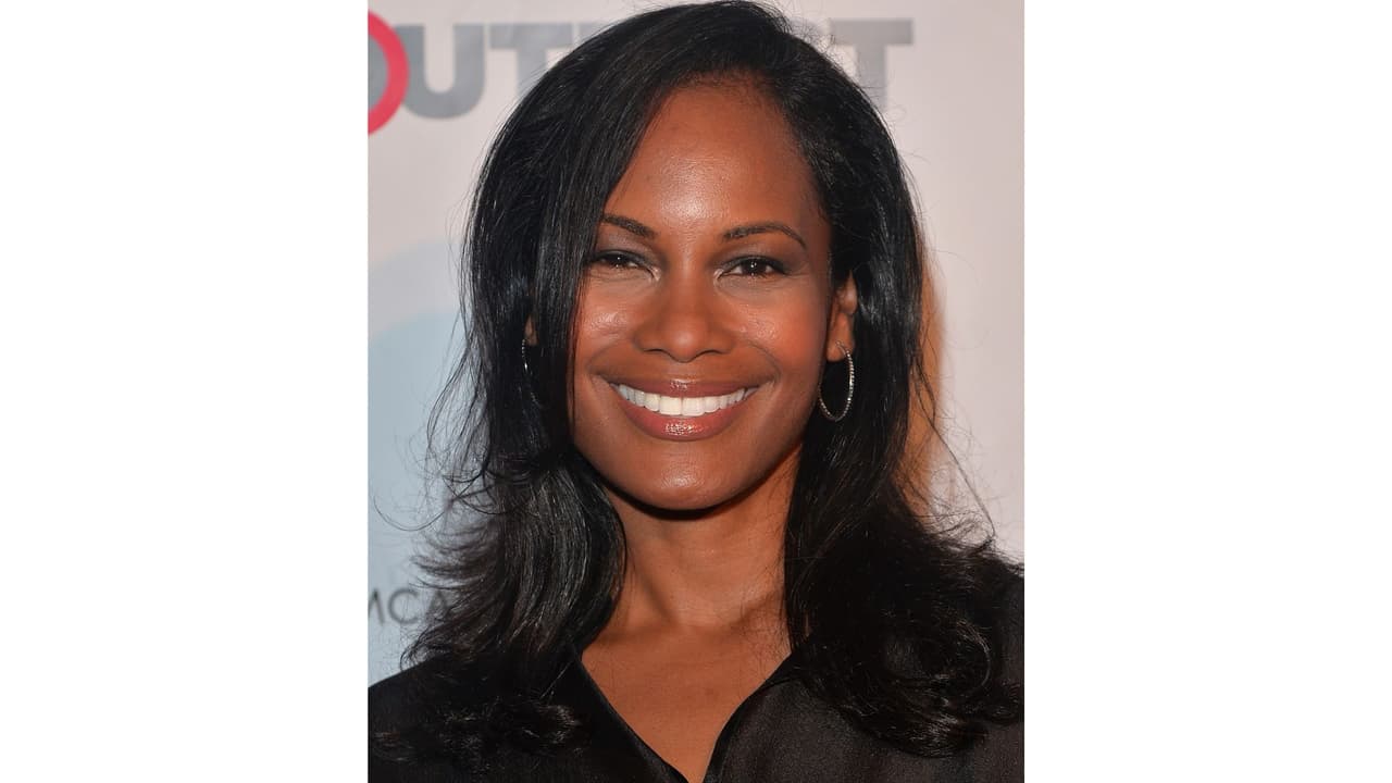 Robinne Lee