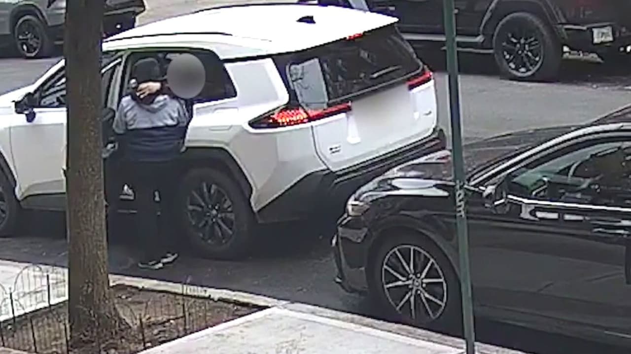 Alertan por ladrones que roban joyas a adultos mayores en calles de NYC