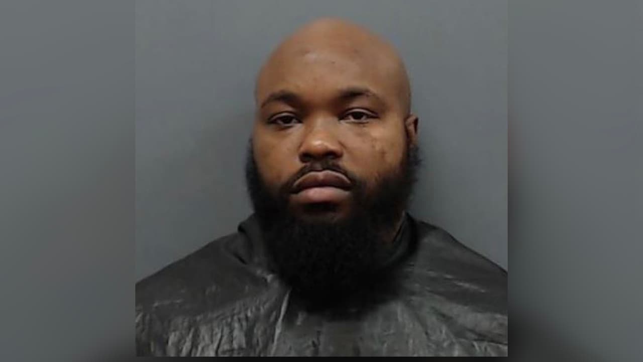 Las autoridades ofrecieron una rueda de prensa donde identificaron como
<a href="https://twitter.com/Pct4Constable/status/1371551646191382534" target="_blank">Daniel Canadá, de 35 años, </a>al sospechoso de provocar el accidente, donde además, otra persona sufrió heridas y fue llevada al hospital.