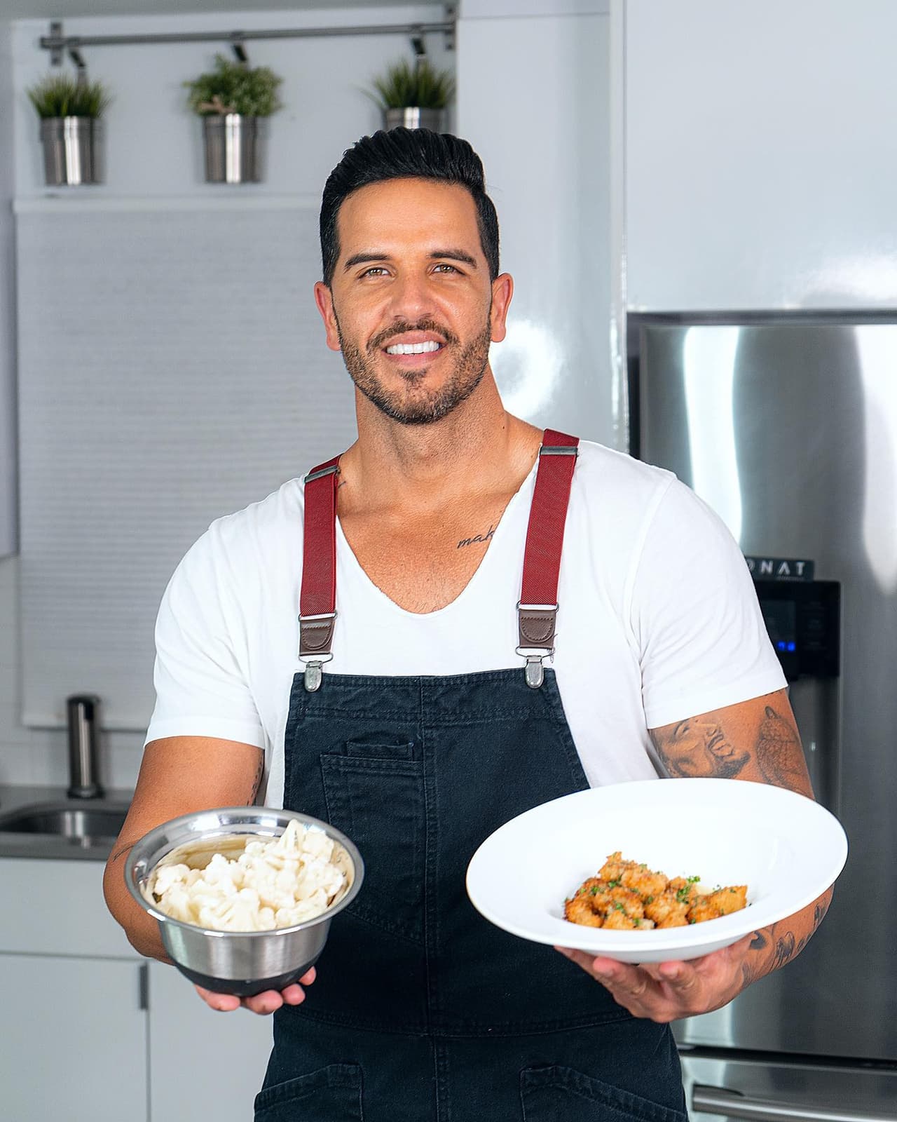 El chef de Despierta América sorprendió a todos con su ritmo y su manera de desenvolverse en el escenario con dos géneros musicales cargados de mucha sensualidad.