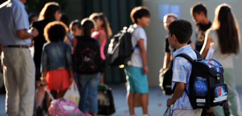 Padres indocumentados podrán ser voluntarios en las escuelas de Charlotte