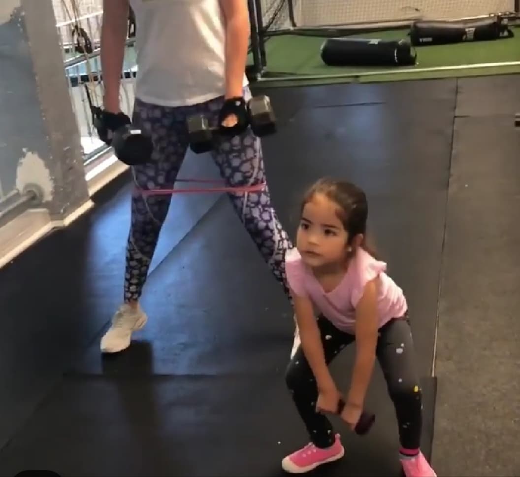 Yasmany coordinó el entrenamiento de Giulietta y Ana Patricia, en sus historias de Instagram vimos como ambas radiaban energía. 
<br>