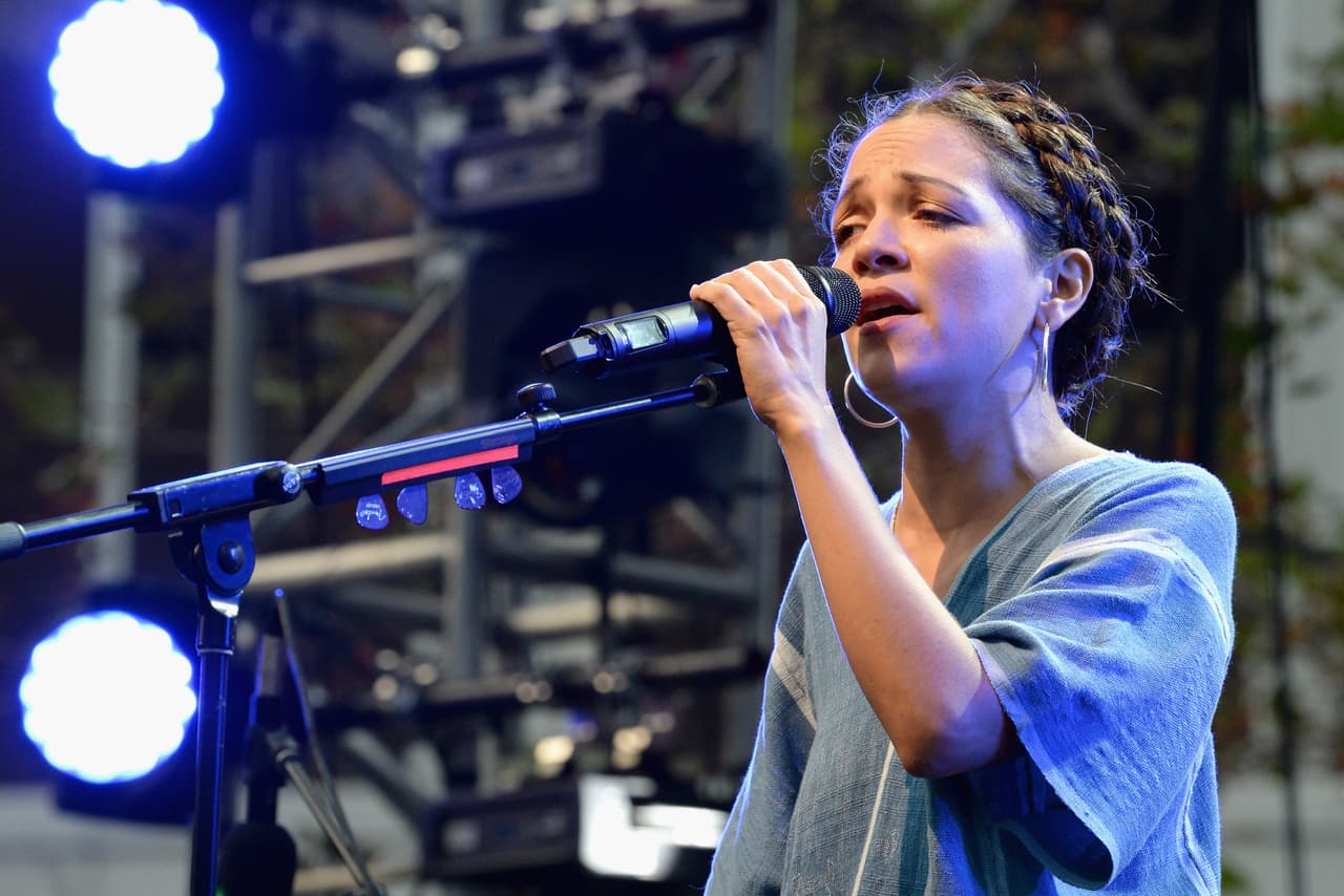 Natalia Lafourcade es la más mexicana más nominada.