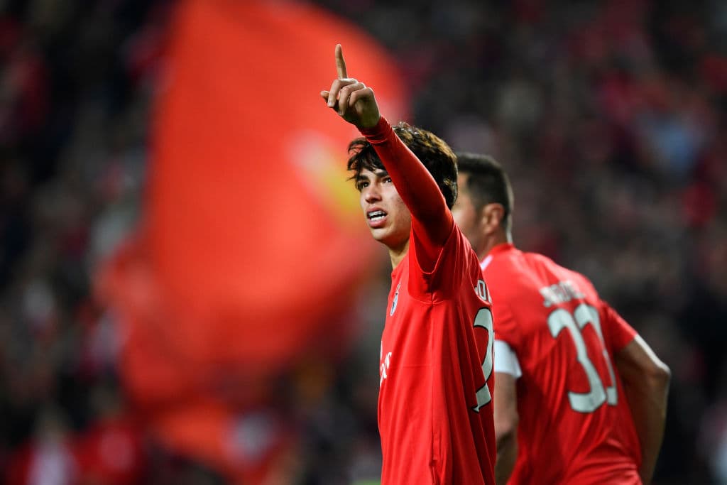 Un conmovido Joao Felix, hasta las lágrimas, demostraba que es un joven muy capaz a sus 19 años y una joya del Benfica que brilla en la UEFA Europa League.