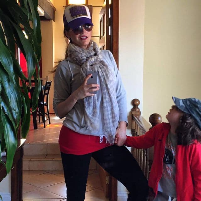 Jerónimo fue producto de la relación de amistad que sostiene con el también músico y cantautor mexicano, Reyli Barba.