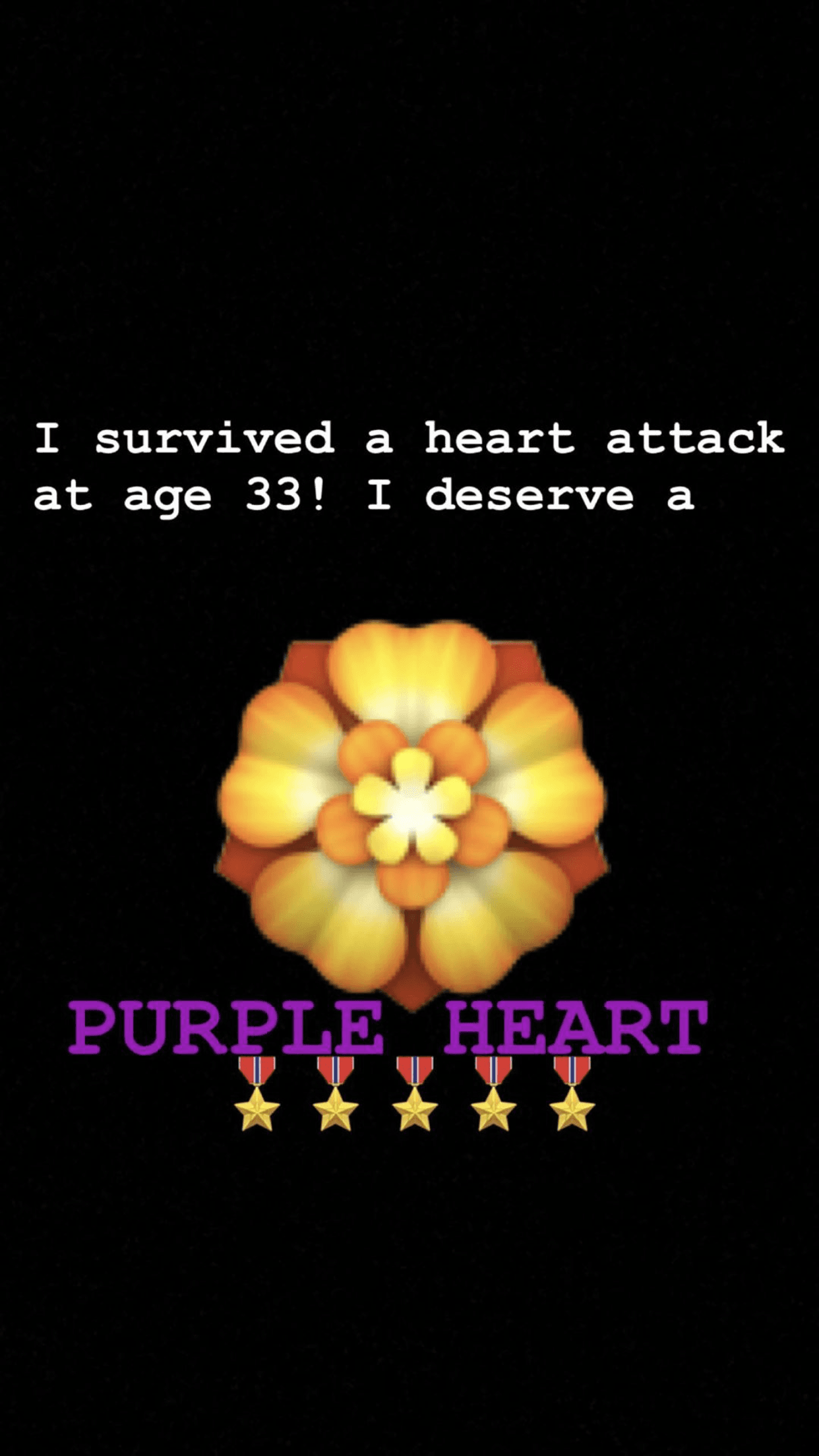 Una de ellas fue la que publicó el miércoles 18 de septiembre. Se trata de esta imagen con la leyenda: "Sobreviví a un ataque al corazón a los 33. 
<b><a href="https://www.univision.com/shows/primer-impacto/entrevista-inedita-de-tony-dandrades-a-arcangel-video" target="_blank">Merezco un Corazón Púrpura</a></b>".