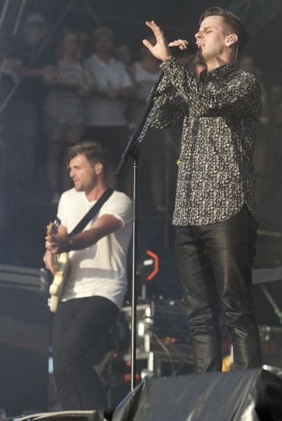 Mark Foster y los demás integrantes de la banda de indie rock Foster the People interpretaron sus mayores éxitos en el Austin City Limits este viernes.