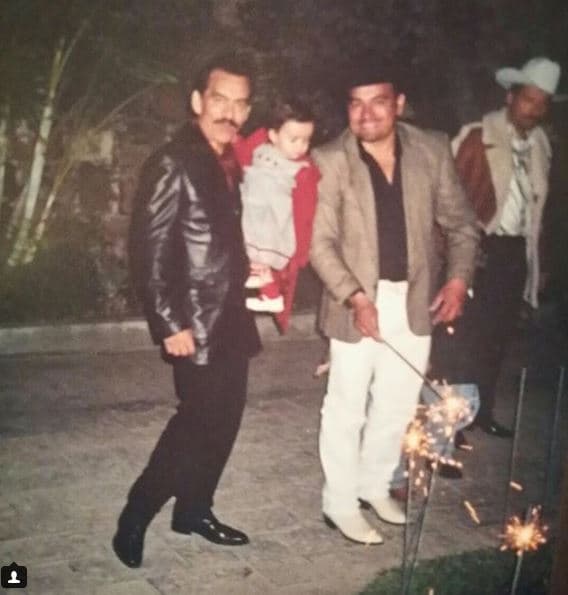 Ella es Joana Marcelia Figueroa hija de Joan Sebastian y Alina Espino, la última esposa del cantante.