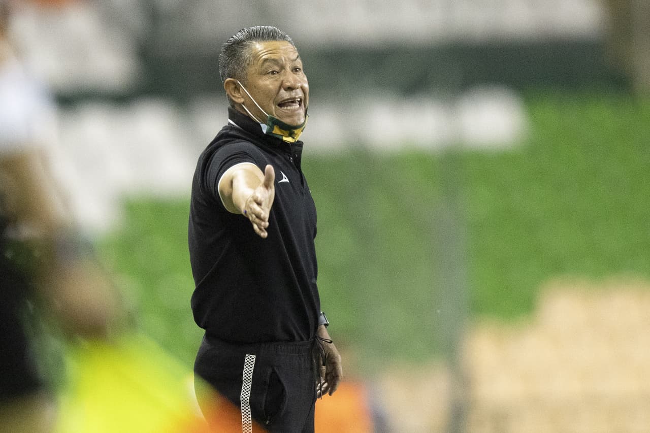 Ignacio Ambriz dirigirá a Santos lo que resta del 2024