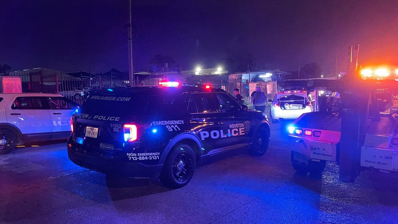 Hispano es acusado de allanar viviendas y secuestrar a sus propietarios en Houston: se hacía pasar por policía