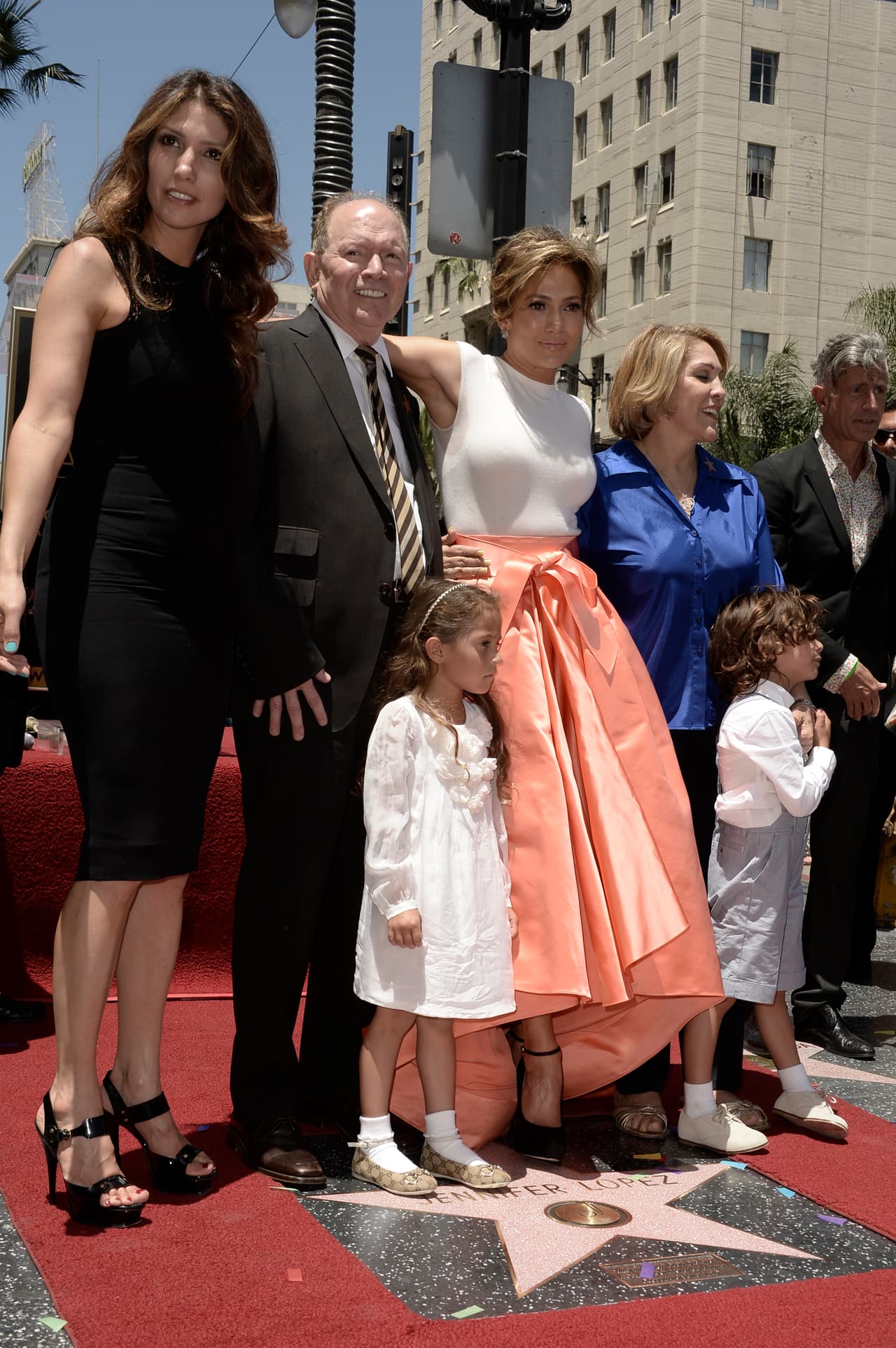 Jennifer Lopez y su familia