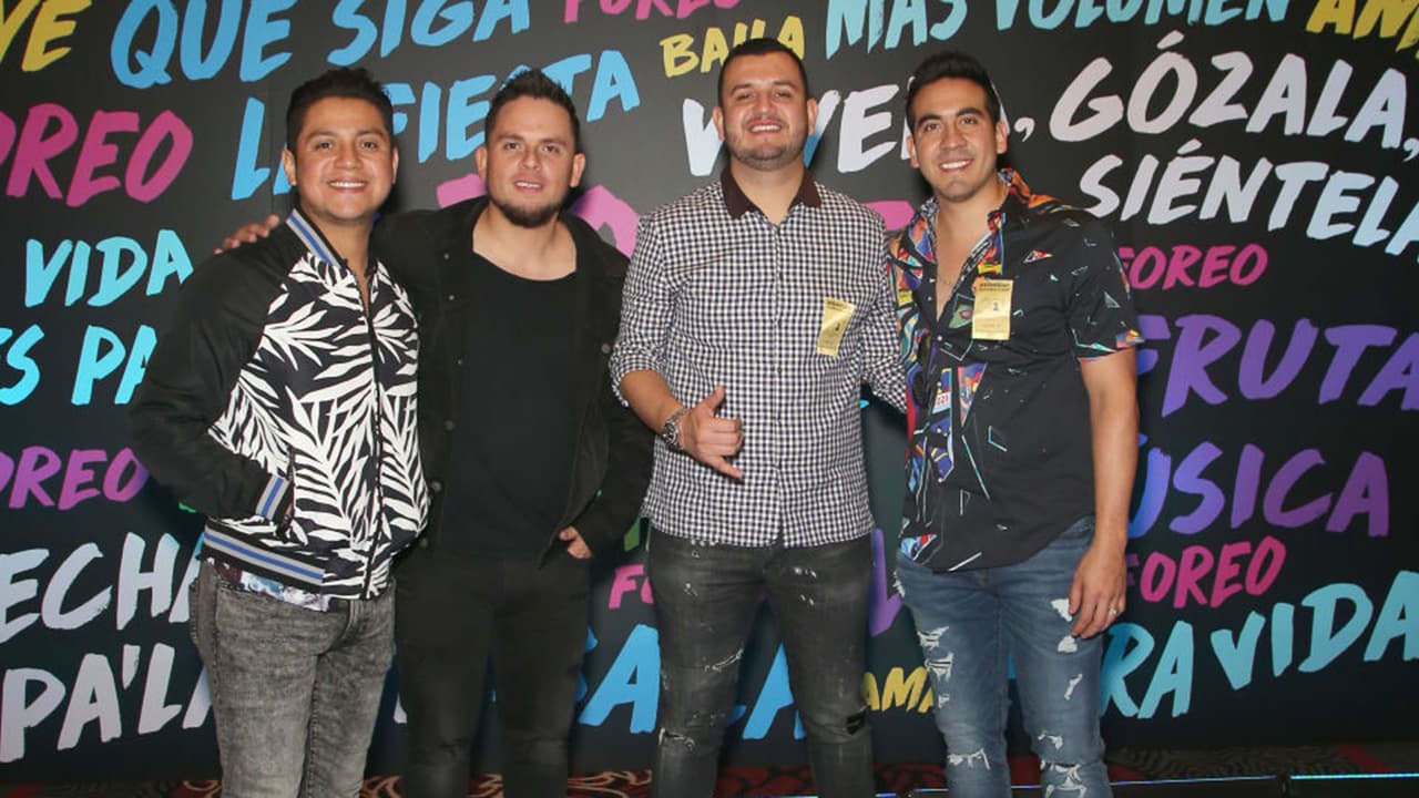 Los de Calibre 50 se fueron de cotorreo en Uforia Hangout Sessions