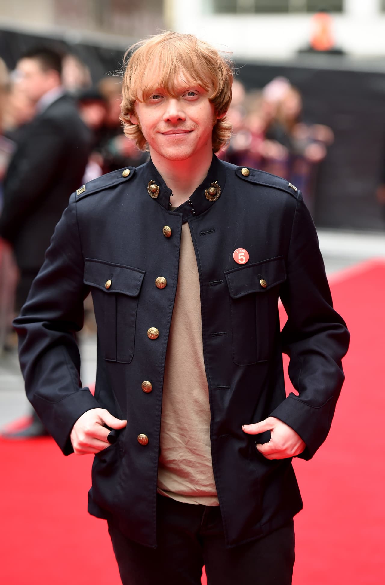 Quien estuvo siempre al lado de Harry fue Ron Weasley –Rupert Grint-, el atolondrado joven que seguía a sus amigos a todas sus aventuras. Aventurero y ingenioso, aplicó sus habilidades mágicas para salvar innumerables veces a sus compañeros. ¡Y tener calificaciones aceptables!