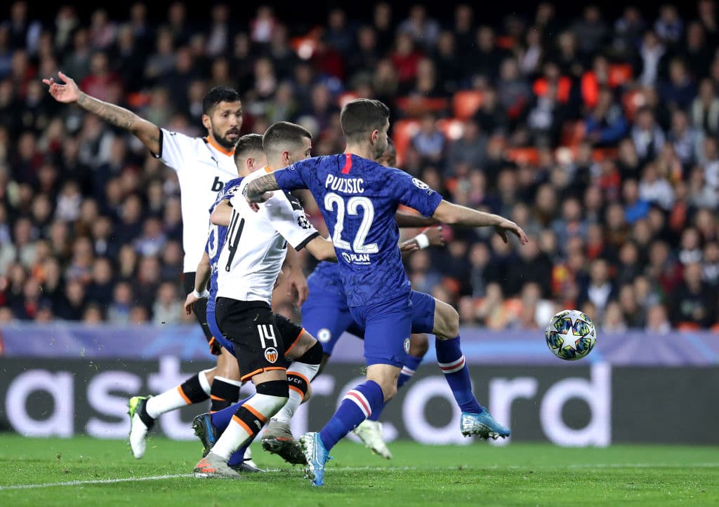 Con goles de Carlos Soler y Daniel Wass por parte del Valencia y goles de Mateo Kovacic y Christian Pulisic por parte del Chelsea, Valencia y Chelsea se conforman con un punto.