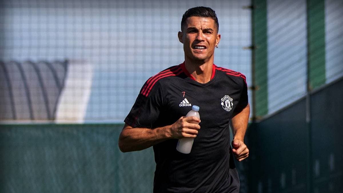 Cristiano Ronaldo dice que volvió al United para ganar y “no de vacaciones”