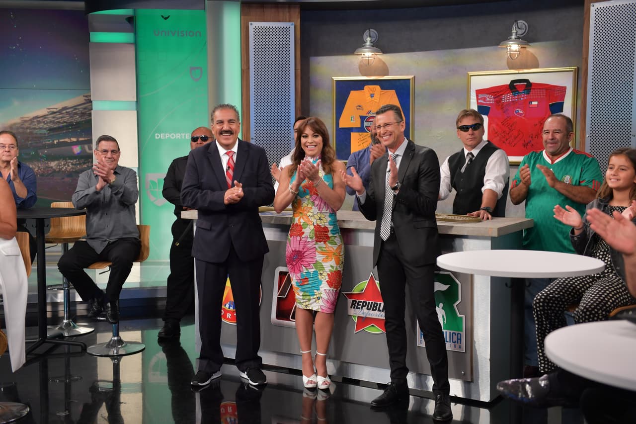 República Deportiva cumple 20 años de alegría e información y así los vivimos este domingo.