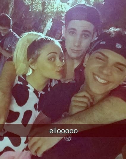 Esta foto fue en el día de Halloween.