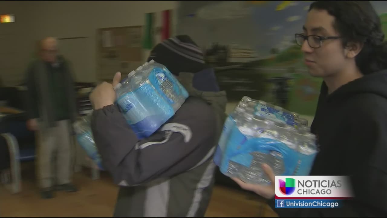 Dónde llevar ayuda para la comunidad de Flint