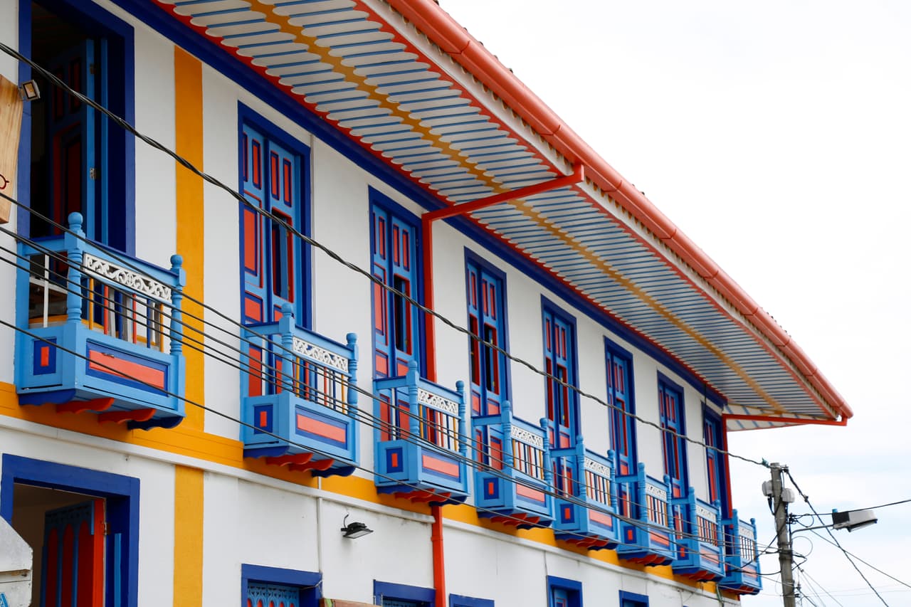 Una de las viviendas más fotografiadas del municipio. Está ubicada frente a la edificación de la alcaldía de Filandia.