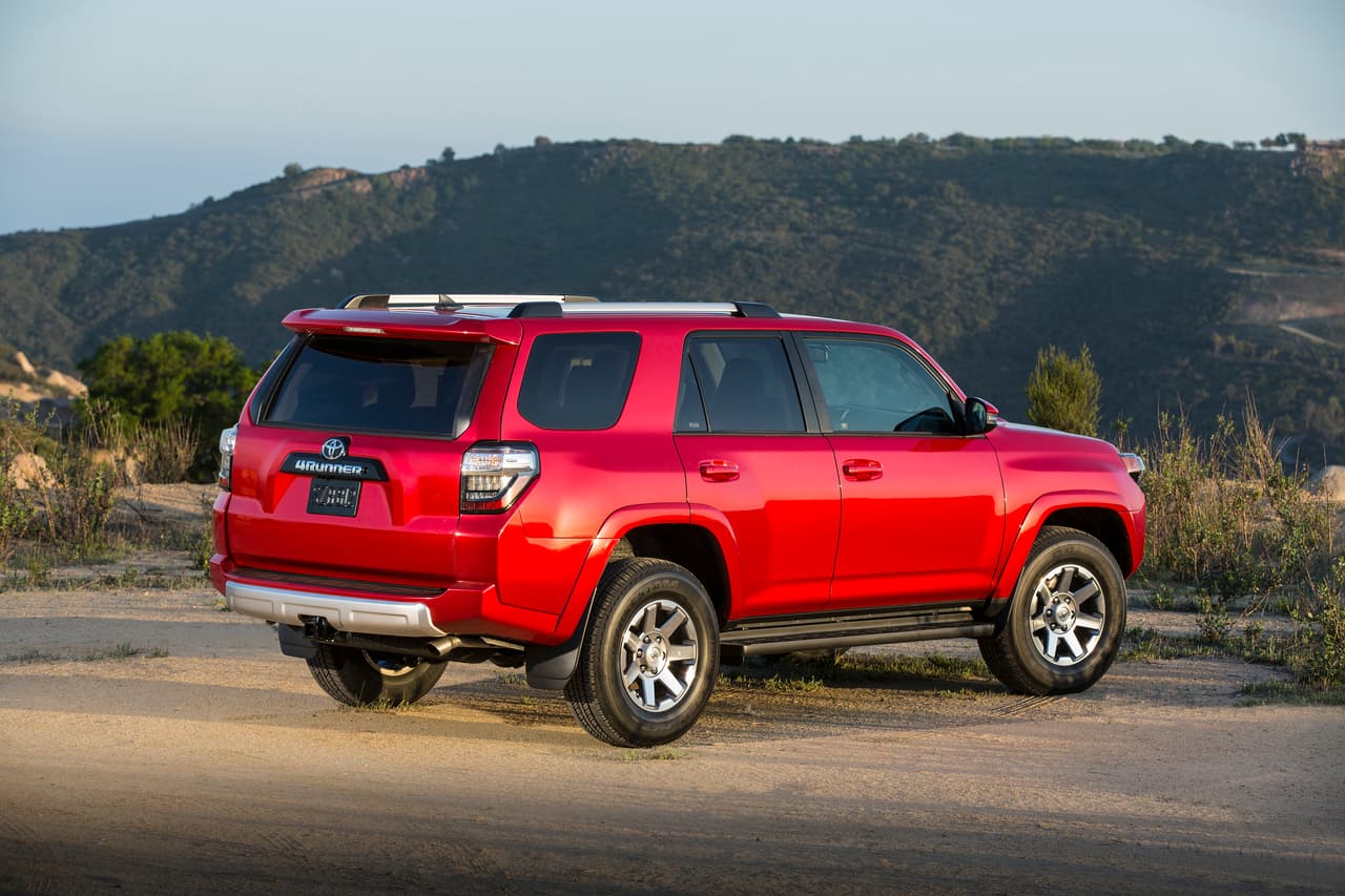 Toyota presume que 9 de cada 10 de las 4Runner que se vendieron en la última década aún recorren caminos por todo el mundo.