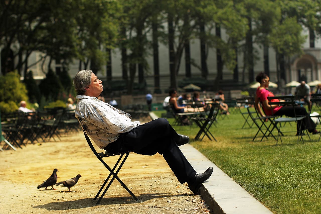 <b>Baja el paso</b>
<br>Las actividades extenuantes deben reducirse, eliminarse o reprogramarse para el momento más fresco del día.
<br>
<br>