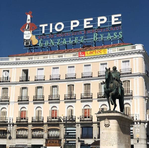 Las fachadas de lugares históricos fueron las protagonistas de sus imágenes.